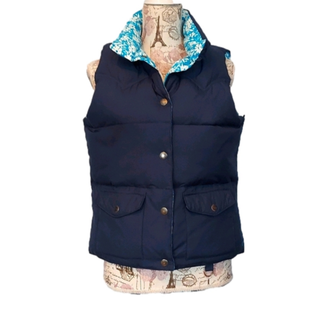 AMERICAN EAGLE OUTFITTERS REVERSABLE VEST.